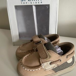 Sperry Top Sider size 3 (6-9 months)